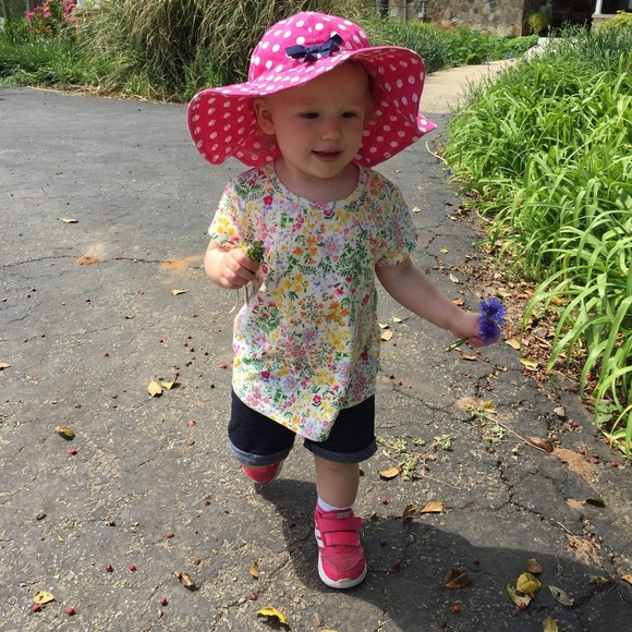 Meet your Posher, Delores - Picture 2 of 5